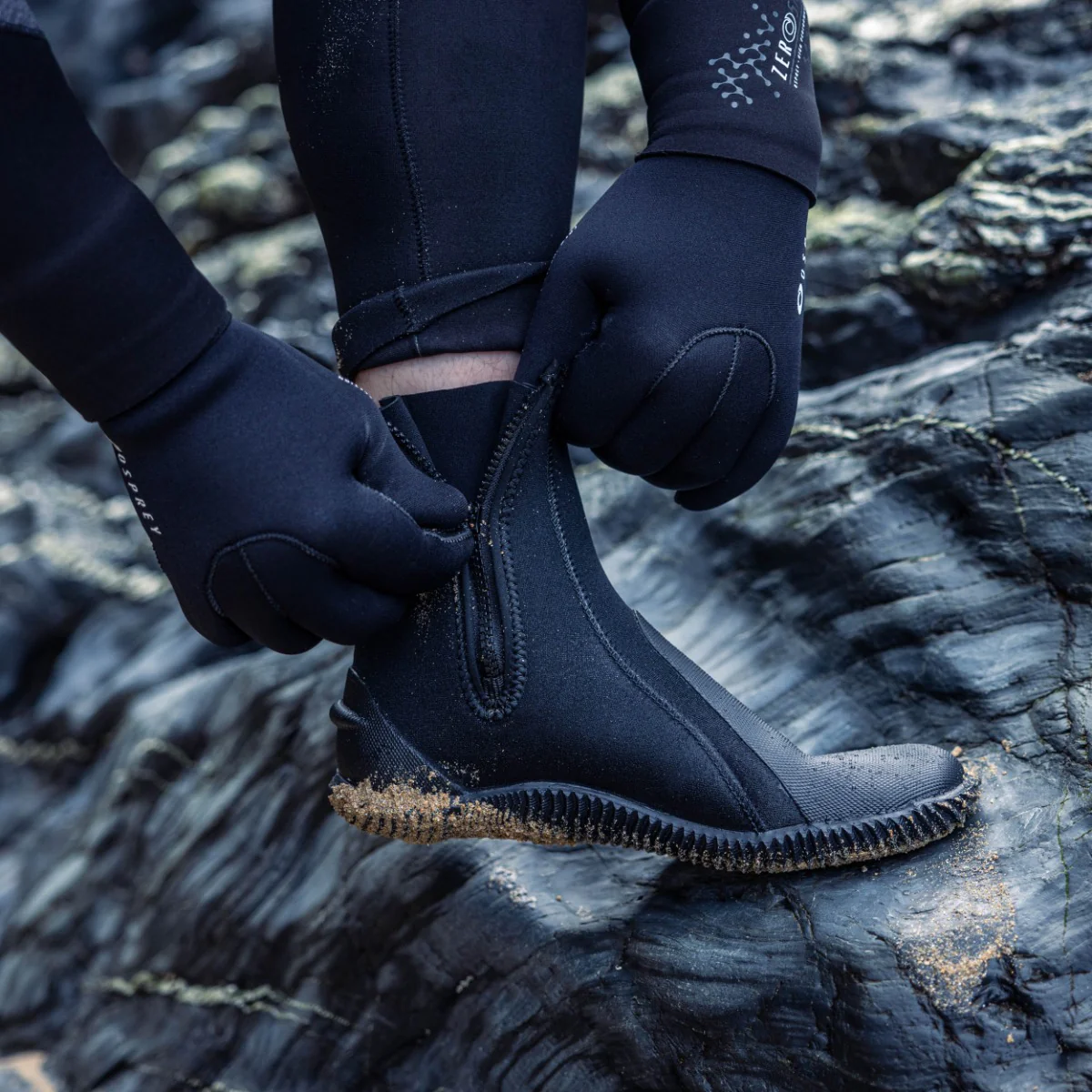Adults 5mm Zipped Wetsuit Boots - Image 3